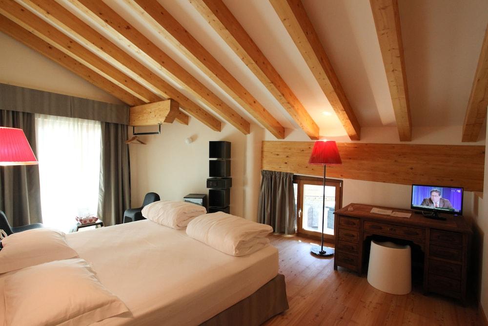 Hotel Berthod Courmayeur Ngoại thất bức ảnh