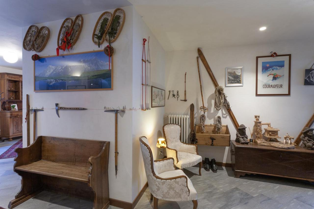 Hotel Berthod Courmayeur Ngoại thất bức ảnh